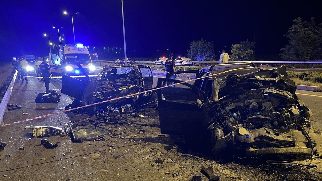 Kayseri’de iki otomobil çarpıştı: 2 ölü, 4 yaralı